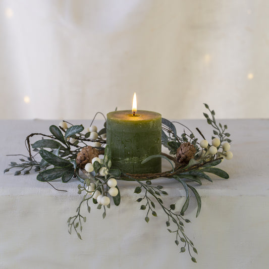 White Berry Candle Ring with Frosted Leaves